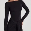 Vestido largo con cuello barco y fruncido de jersey suave Mericia en negro