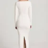 Vestido largo con cuello barco y fruncido en jersey suave Mericia en blanco