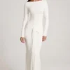 Vestido largo con cuello barco y fruncido en jersey suave Mericia en blanco
