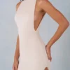 Vestido largo con cuello halter de modal Cataleya en color marfil