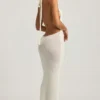 Vestido largo con cuello halter Mirri Bouclé en blanco