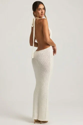 Vestido largo con cuello halter Mirri Bouclé en blanco