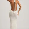 Vestido largo con cuello halter Mirri Bouclé en blanco