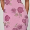 Vestido largo con cuello halter y adornos Gyda en rosa suave