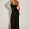 Vestido largo con cuello halter y adornos Sansel en negro