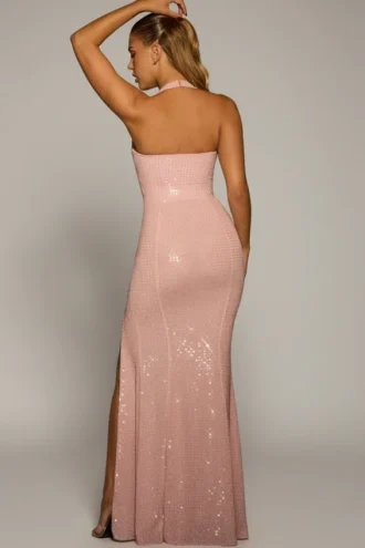 Vestido largo con cuello halter y adornos Sansel en rosa lavanda