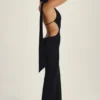 Vestido largo con cuello halter y detalle de pañuelo Anneka en negro