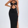 Vestido largo con cuello halter y detalles de herrajes Bethania en negro