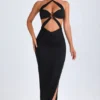 Vestido largo con cuello halter y detalles de herrajes Bethania en negro