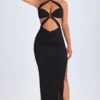 Vestido largo con cuello halter y detalles de herrajes Bethania en negro