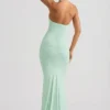 Vestido largo con cuello halter y espalda descubierta fruncida Laverna en color menta