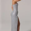 Vestido largo con cuello vuelto y cintura fruncida y adornos de La Rochette en color plateado