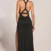Vestido largo con cuello vuelto y corte hasta el muslo Teodora en negro