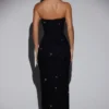 Vestido largo con cuello vuelto y tirantes finos adornado de La Rochette en negro