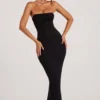 Vestido largo con cuello vuelto y tirantes finos adornado Palermo en negro