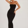 Vestido largo con cuello vuelto y tirantes finos adornado Palermo en negro