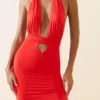 Vestido largo con escote halter y aberturas Xenia en escarlata