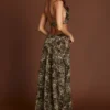 Vestido largo con escote pronunciado y aberturas Tarsia con estampado de leopardo