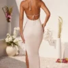 Vestido largo con escote pronunciado y cuello vuelto Mariposa en color marfil