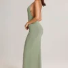 Vestido largo con escote pronunciado y espalda descubierta Leire Modal en verde salvia