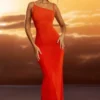 Vestido largo con espalda abierta de jersey texturizado Noelia en rojo intenso