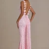 Vestido largo con espalda abierta y adornos Ariette Premium en rosa bebé