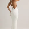 Vestido largo con espalda nadadora Imelda de modal en blanco