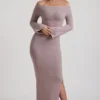 Vestido largo con hombros descubiertos de punto acanalado Terneigh en color topo