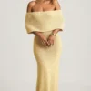 Vestido largo con hombros descubiertos Naia Bouclé en amarillo