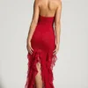 Vestido largo con volantes y cuello halter adornado de Anley en rojo