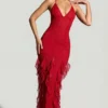 Vestido largo con volantes y cuello halter adornado de Anley en rojo