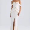 Vestido largo con volantes y hombros descubiertos Hemera en marfil