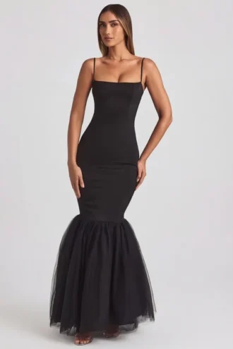 Vestido largo de cola de pez con bajo de tul Adelpha en negro