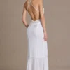 Vestido largo de gasa Emmeline con cuello vuelto y espalda abierta en blanco