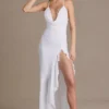Vestido largo de gasa Emmeline con cuello vuelto y espalda abierta en blanco