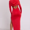Vestido largo de manga larga con capucha Desdemona en rojo fuego