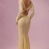 Vestido largo de manga larga de encaje Isolde en amarillo mantequilla