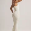 Vestido largo de modal Salma con cuello redondo y tirantes, estampado floral