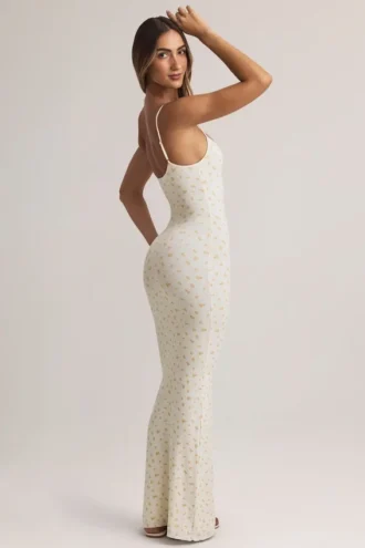 Vestido largo de modal Salma con cuello redondo y tirantes, estampado floral