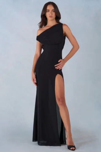Vestido largo de un solo hombro Nivara en negro