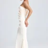 Vestido largo drapeado con apliques florales Aveline en color marfil