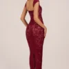 Vestido largo Elisa con escote corazón en rojo cereza