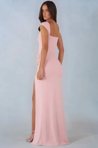 Vestido largo Elva de modal con cuello corazón y cintura drapeada en rosa palo