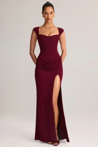 Vestido largo Elva de modal con cuello corazón y cintura fruncida en color vino