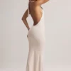 Vestido largo Hallie de modal con cuello halter y estampado de rayas