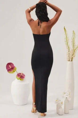 Vestido largo hasta los pies con cuello halter y aberturas Oceane en negro