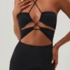 Vestido largo hasta los pies con cuello halter y aberturas Oceane en negro
