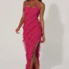 Vestido largo hasta los pies con volantes y tirantes cruzados de calicó en fucsia