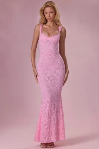 Vestido largo Lillienne de encaje con escote corazón en rosa palo
