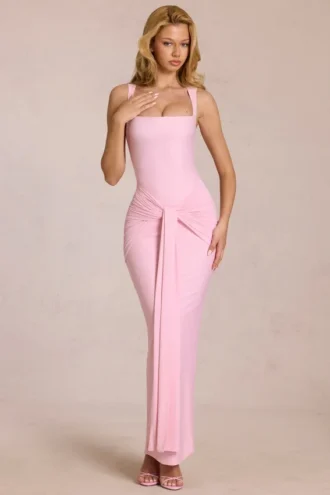 Vestido largo Nayeli con cuello cuadrado y fruncido en rosa flor